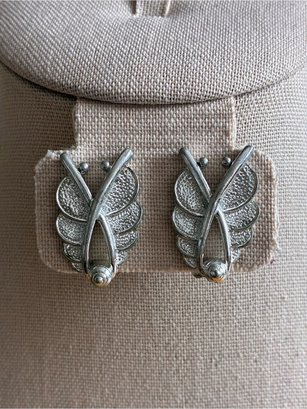 These are Vintage Sarah Coventry clip-on Earrings 1957 Chic Collection